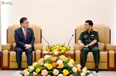 潘文江大将会见韩国驻越南特命全权大使